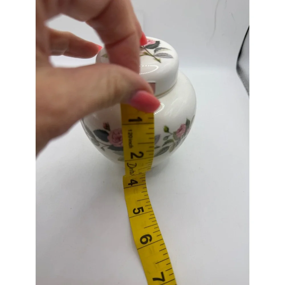 Wedgwood Kutani Crane Ginger Jar Pink Rose Bone China England Floral Vase 4in